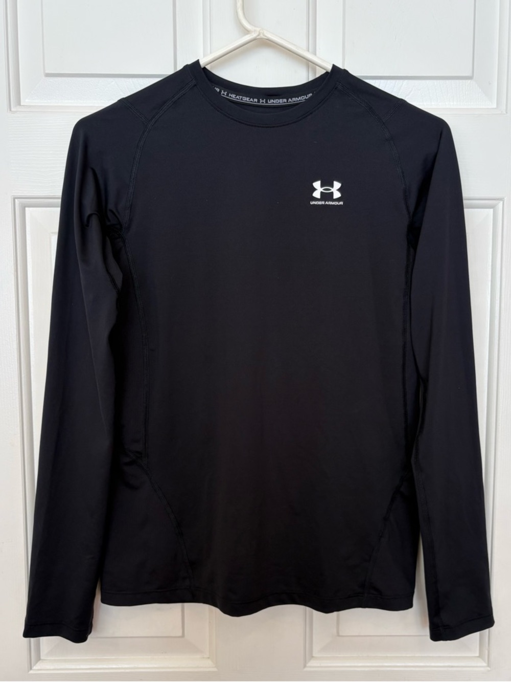 Under Armour Boy's Heatgear Long Sleeve Fitted Shirt, Black, YXL